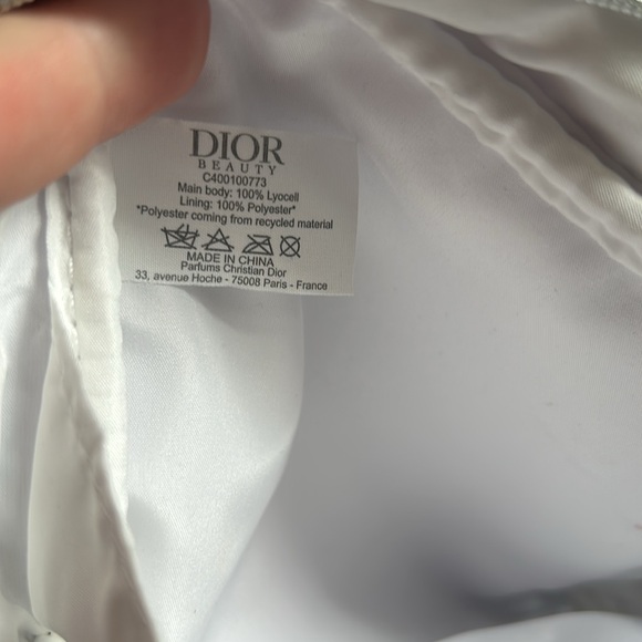 DIOR white cosmetic bag - Picture 2 of 2